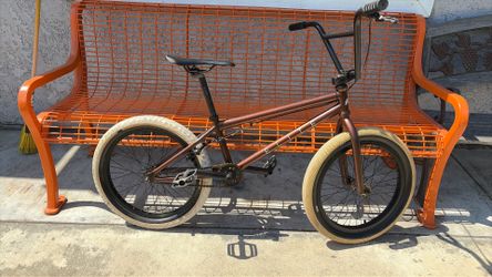 Elite destro bmx bike