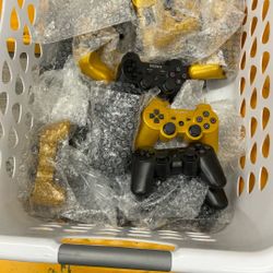 PlayStation 3 Controllers Black And Gold