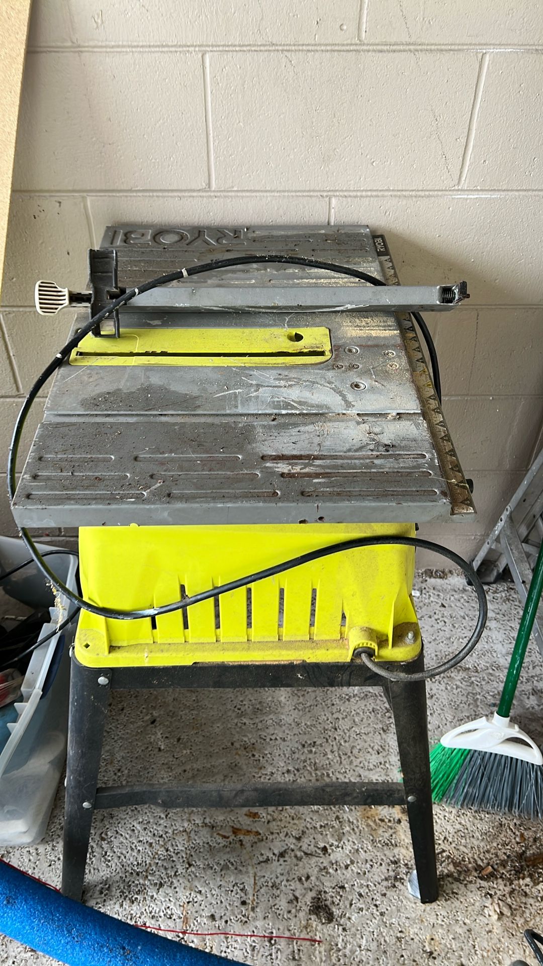 Ryobi Table Saw