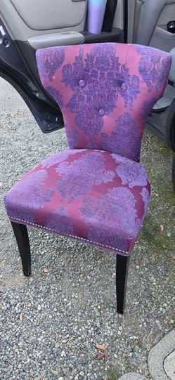 Elegant Purple Chair