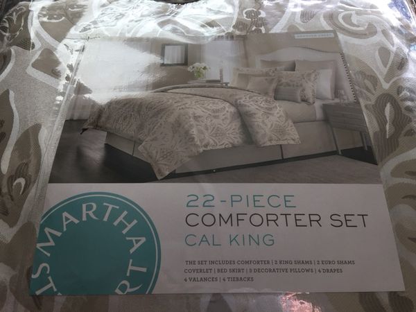 Brand New Martha Stewart 22 Piece Comforter Set Cal King For