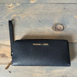 Michael Kors Wristlet Wallet
