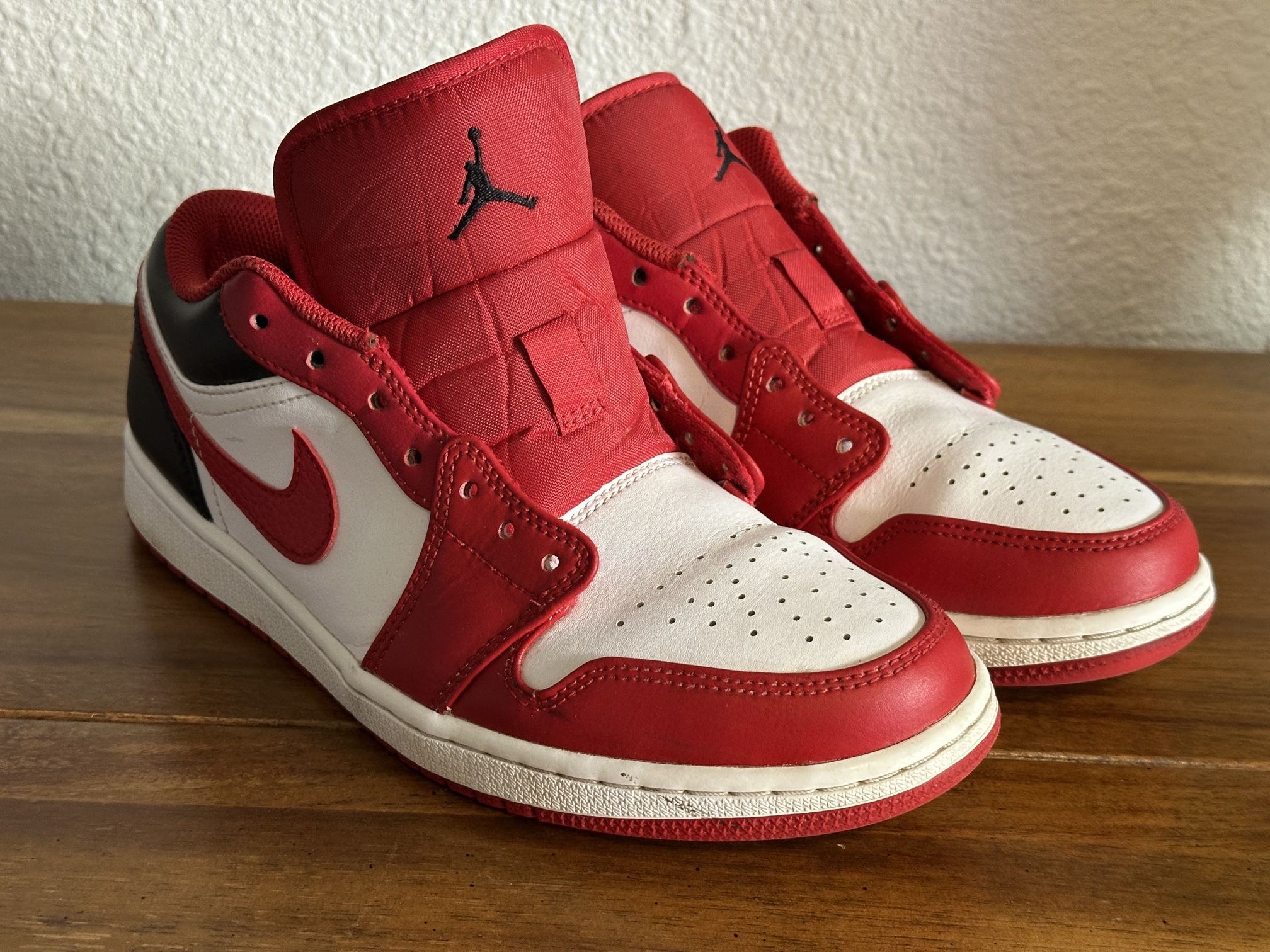 Jordan 1 Low Reverse Black Size 8.5M