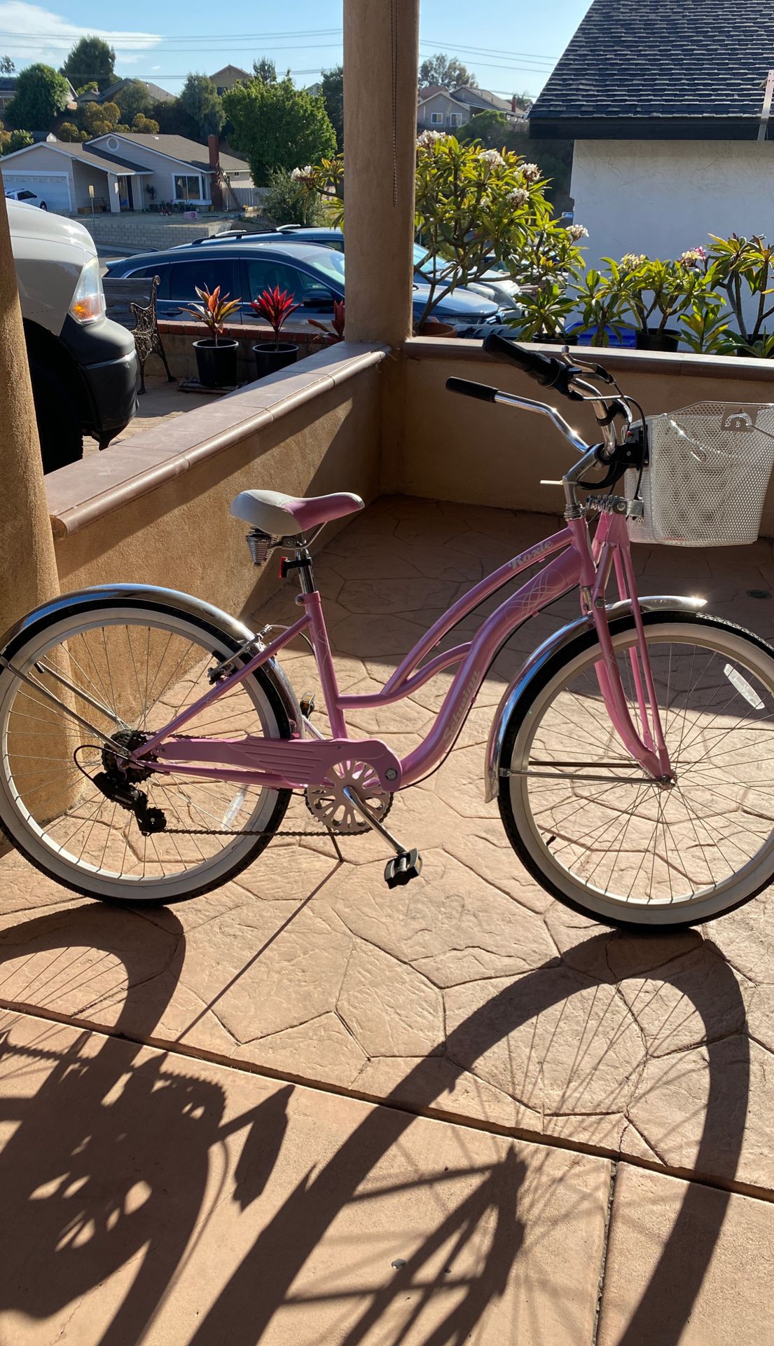 Schwinn 26” women’s cruiser bike