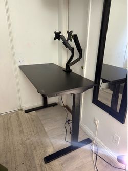 Standing desk