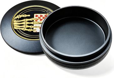 Poker player Metal Can | Metal Container | Pouch Container | Small Storage Tin | Relief Craftsmanship | 3D Effect