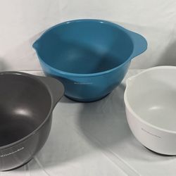 Set Of 3 Mixing Bowls 🥣  Kitchen Aid