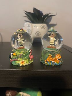 Disney Parks Mini Snow Globe Collection – 6 Authentic Disney Snow Globes