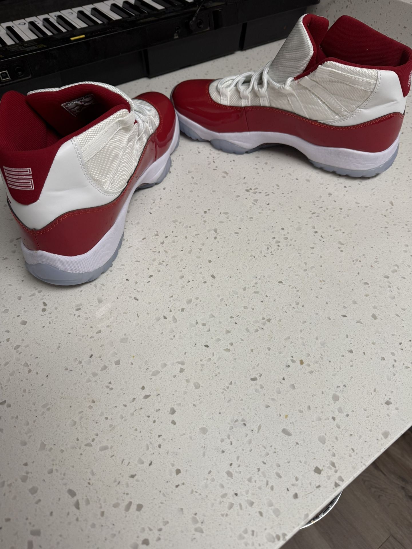 Air Jordan 11 Cherry
