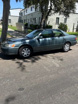 2000 Toyota. Cambry