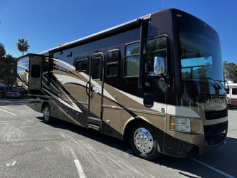 2013 Tiffin allegro Open road