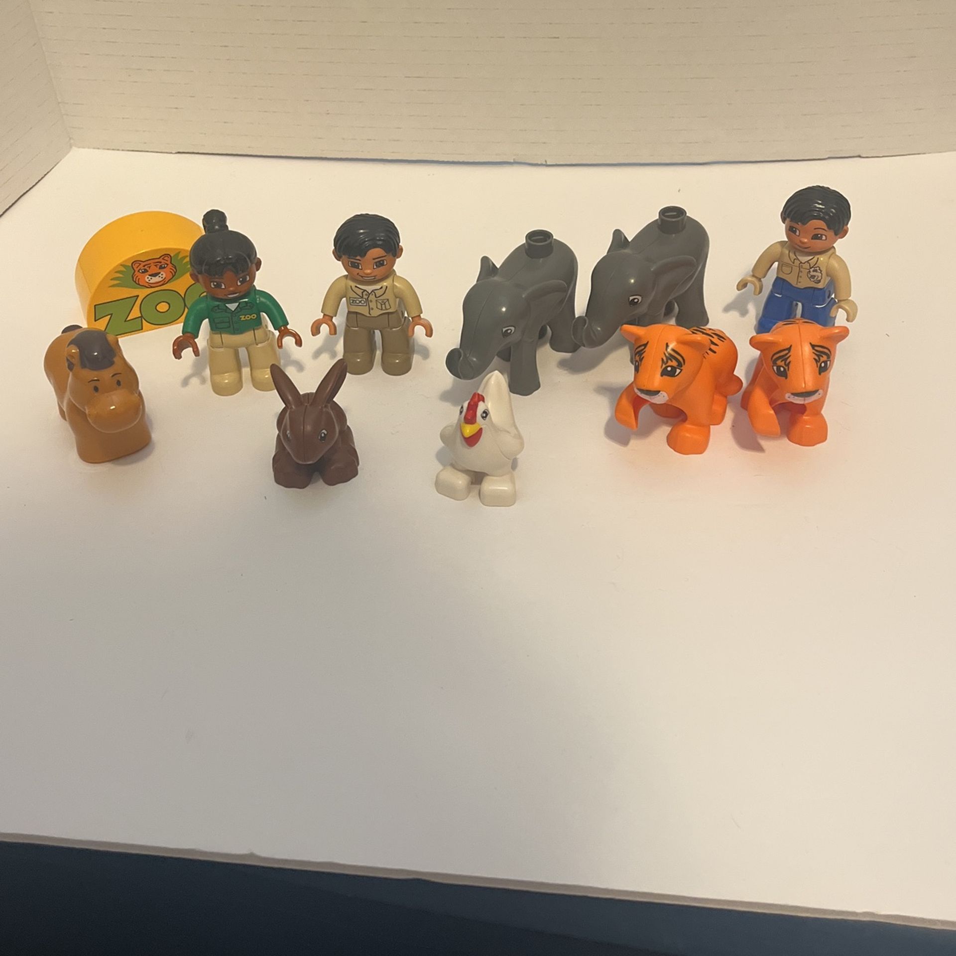 Large Lot Lego Duplo Zoo Mini Figures And Animals