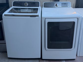 SAMSUNG- BEAUTIFUL SET WASHER AND DRYER GAS IN EXCELLENT CONDITION