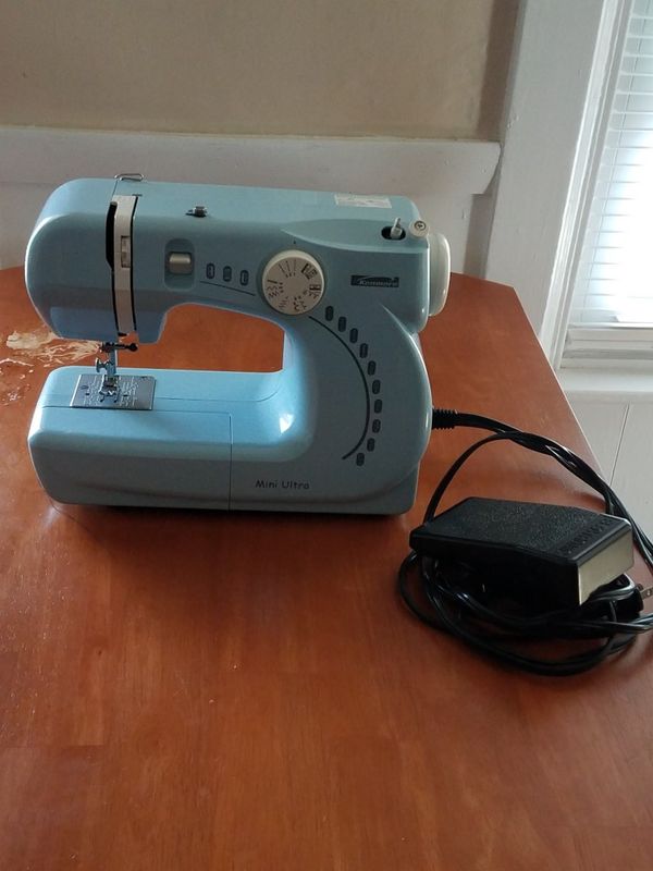 kenmore mini ultra sewing machine for Sale in New Bedford, MA OfferUp