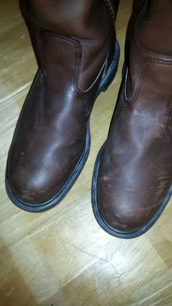 Red wing store boots 2405