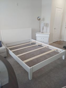 Wow'' That's a Beautiful Bedroom Set
