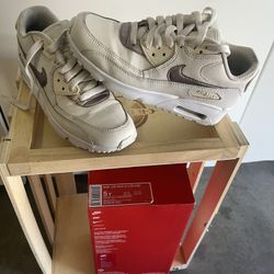 Air Max Sz 5y 
