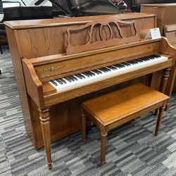 Yamaha M500 Upright Piano