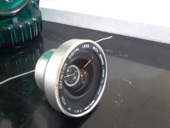 DIGITAL VISION LENS WITH MACRO HIGH DEFINITION 0.45 X AF. MODESTO