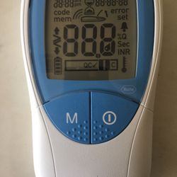 Roche Diagnostics CoaguChek XS