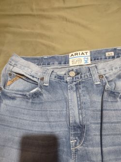 Ariat men's jeans size 36/30 in Donna inside the city cash only please