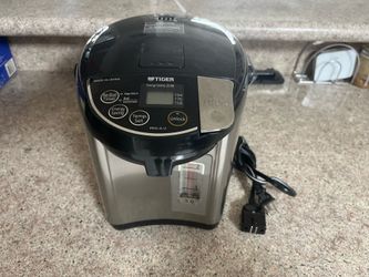 Tiger PUU-A30U 3.0 L Electric water Boiler DIspenser 928W