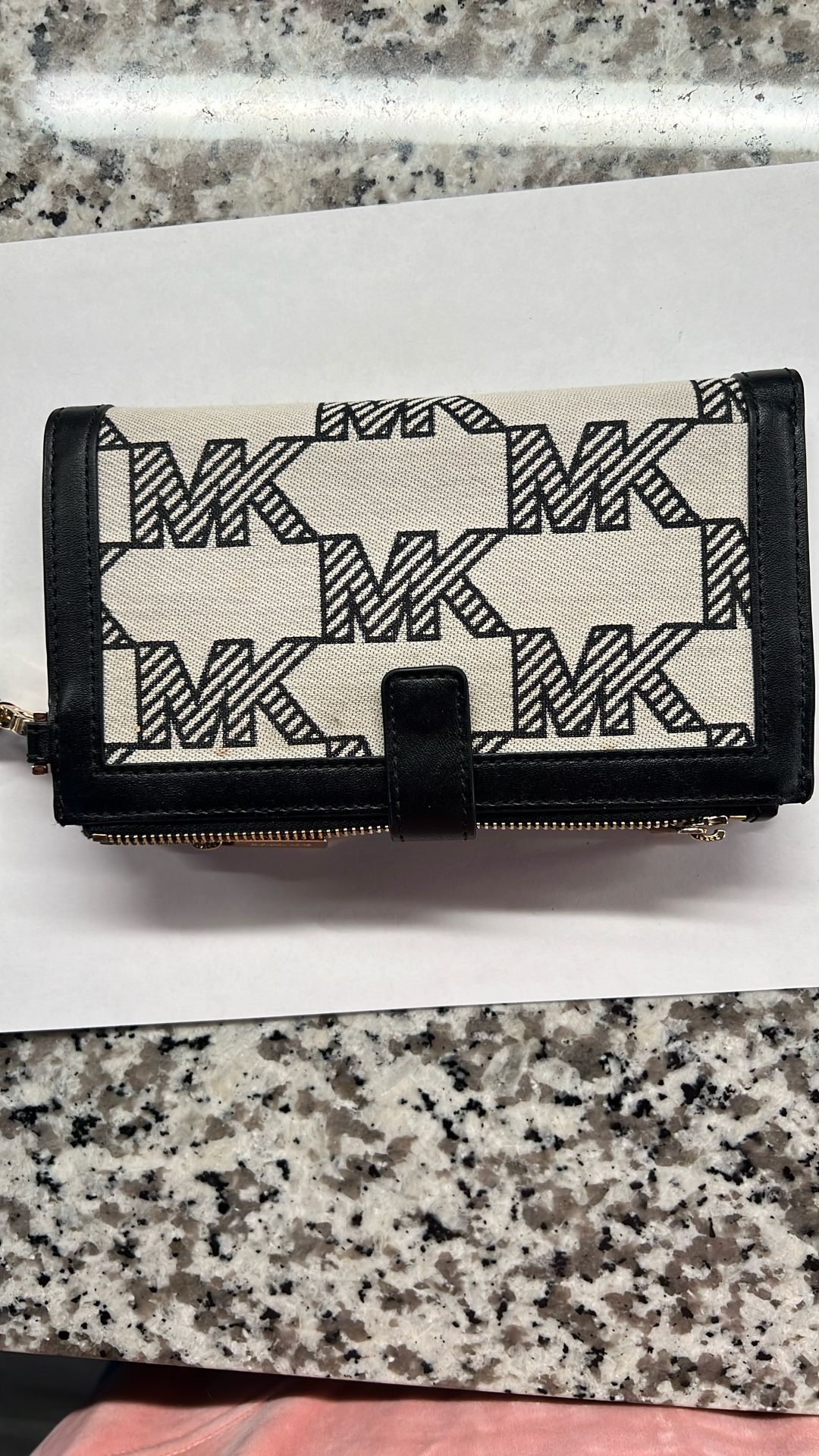 Michael KORS Wristlet