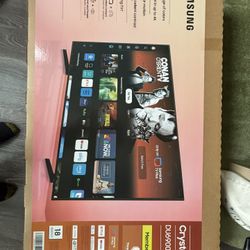 New in Box Samsung UHD 4K 50” TV [Will deliver if you’re in the Valley]