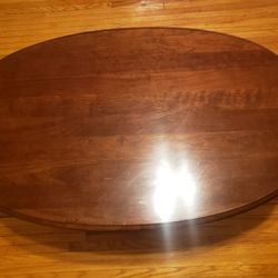 mahogany coffee table like new