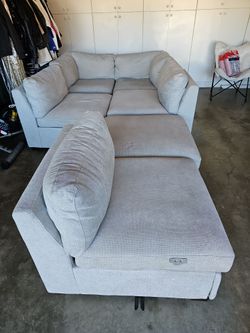 Couch sectional sofa with ottoman