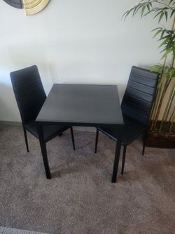 Dining table set