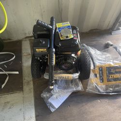 Pressure Washer Dewalt By Honda 3600psi New $470 Firm