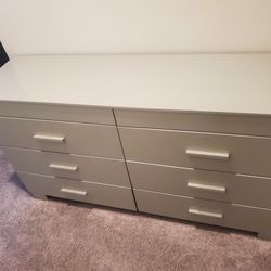 Dresser (Great Condition)
