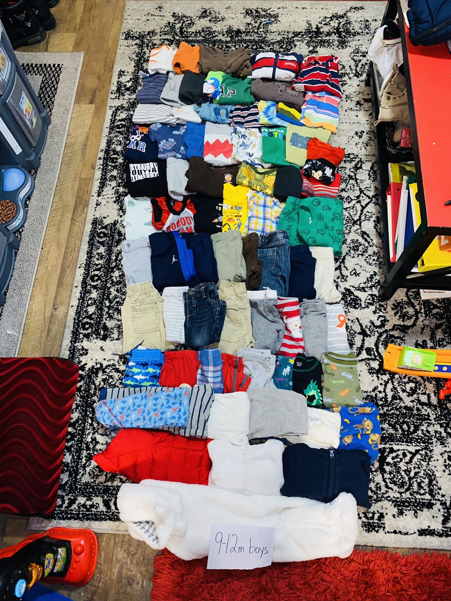 (73pcs) 9-12m Baby Boy Clothing Lot