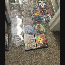 lot of playstation and ps2 games (32 games)