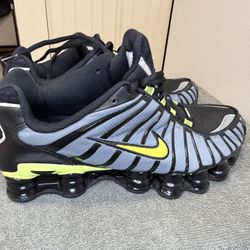 Nike Shox TL - Thunderstorm Volt Black - $90 - Size 10