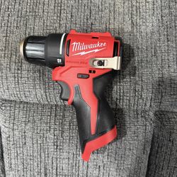Milwaukee M12 Brushless 3/8” Drill/Driver – BRAND NEW