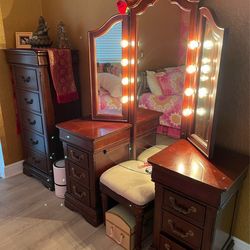 Classic wooden vanity with lights