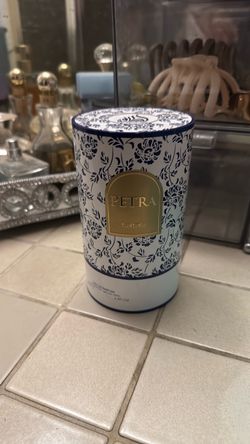 Women’s perfume