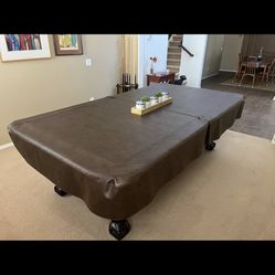 Traditional 8’ Pool Table
