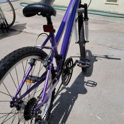 10-speed Huffy Mountain Bike Like New