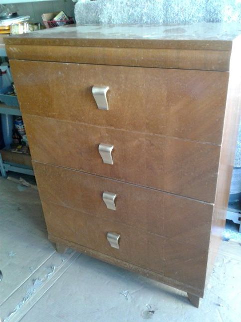 Vintage F.S.HARMON Mfg Co. Made in Tacoma, dresser/chest of drawers. Deep clean drawers.