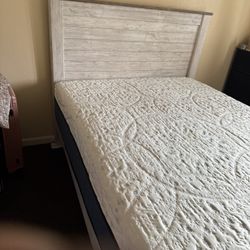 Queen Bed Very Comfortable Mattress