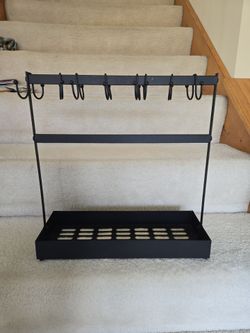 16 Mug/coffee holder