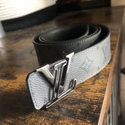 Louie Vuitton Belt