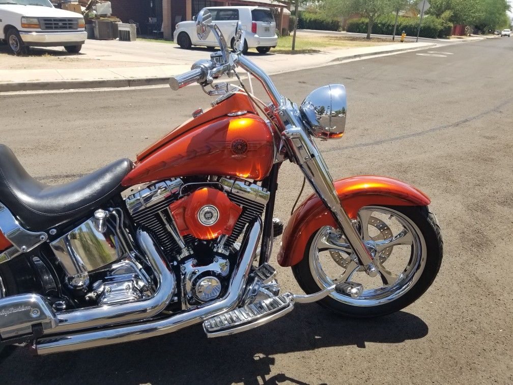 Custom Harley Fatboy, candy paint, Trask Perf.
