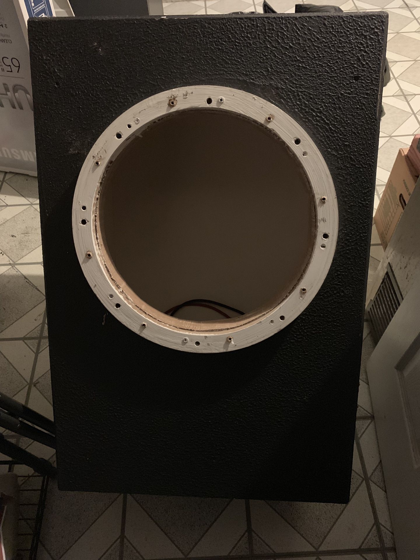Custom 15 inch box, 4channel amp, skar tweeters,skar 4in door speakers
