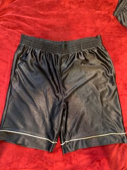 Tek Gear men’s athletic shorts size Large navy blue with whit trim