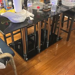 Table and 4 Chairs Bought at $1000.00 MUST SELL