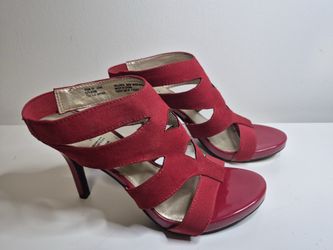 Moving Sale Women’s Heels Size 6.5 – Excellent Condition